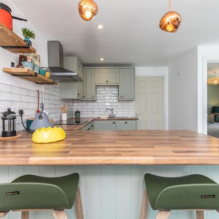 Beach, Hills, Food, Scenic Walks-The Kelp House. Peacehaven エクステリア 写真
