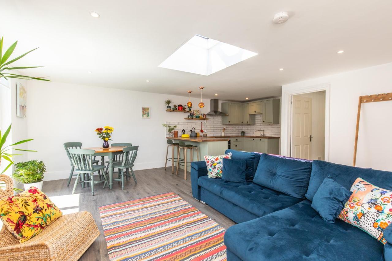Beach, Hills, Food, Scenic Walks-The Kelp House. Peacehaven エクステリア 写真
